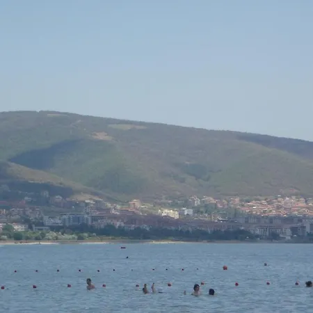Болгария Солнечный Берег Холидей Гольф Клуб. Сдача В Аренду 2- Комнатных Апартаментов. 阳光海滩